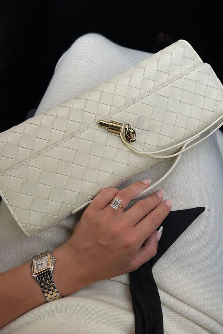 Clutch torbica Melanie s detaljem zlatnog čvora