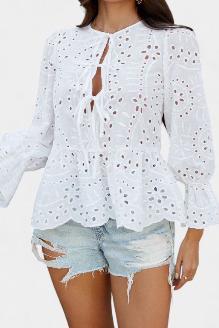 Kayden Top Bohemio de Encaje con Corte Fluido