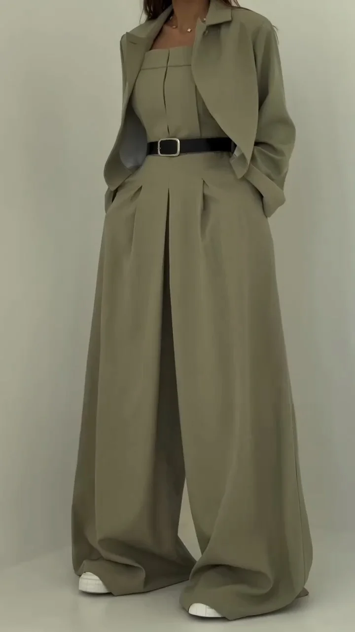 Julia Traje para Mujer - Chaqueta Oversize + Mono Bustier