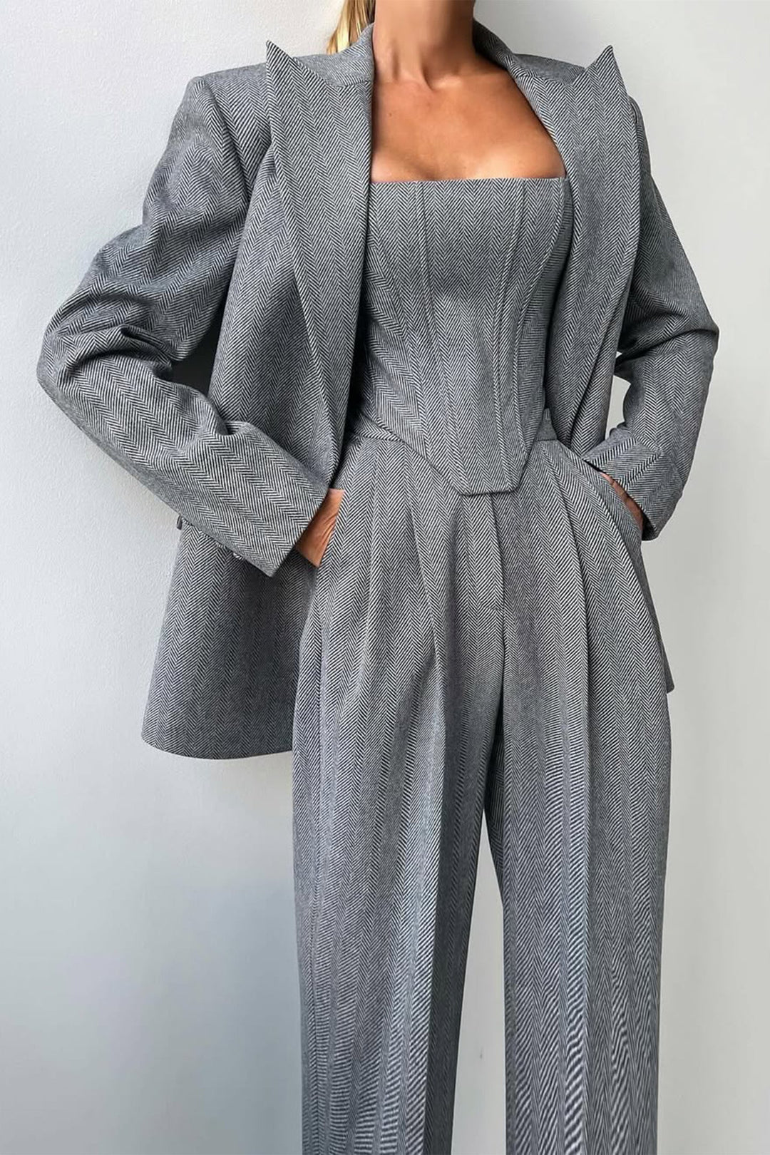 Dolce - Conjunto de Tres Piezas con Blazer de Doble Botonadura